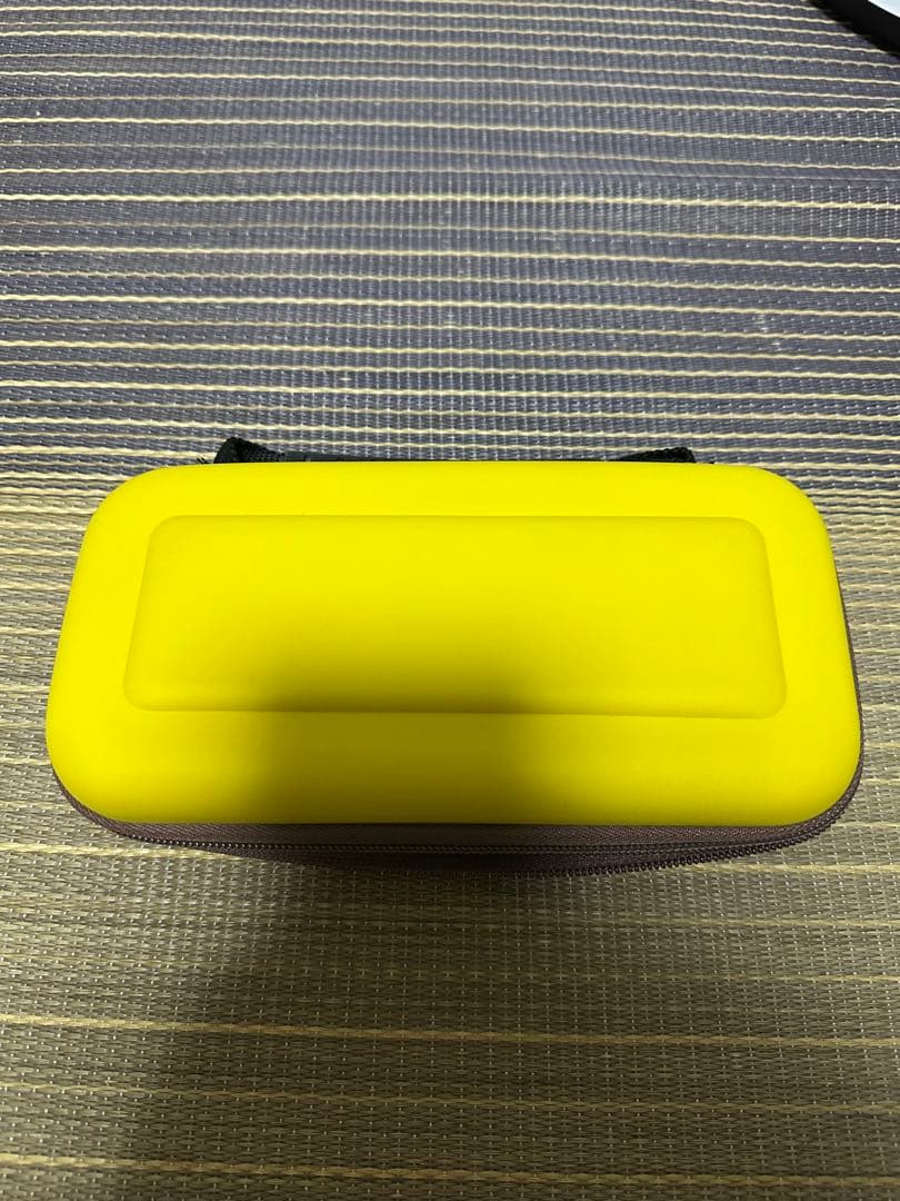 任天堂　Switch Lite イエロー　中古