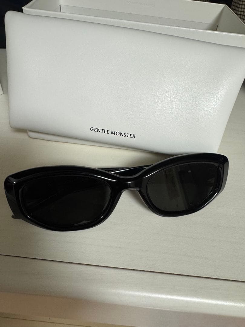 GENTLE MONSTER ブラック サングラス てるちゃんさん専用