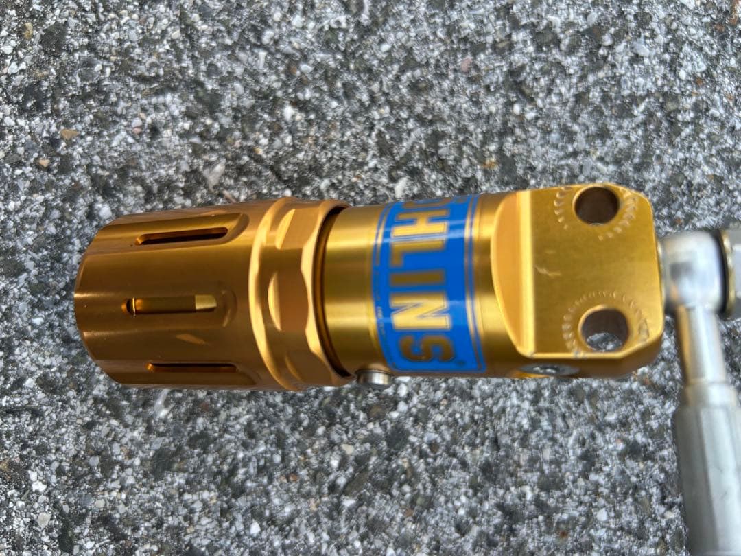 Öhlins TTX サスペンション