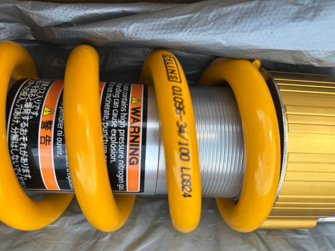 Öhlins TTX サスペンション