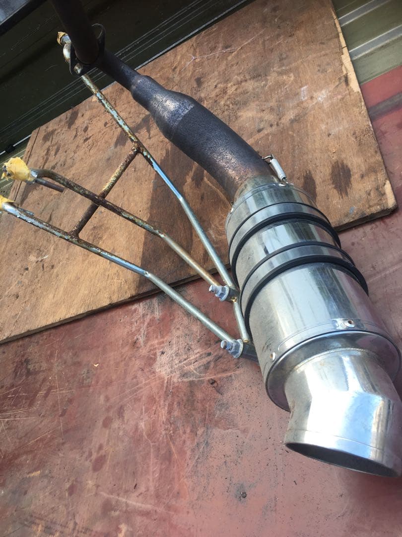 フュージョンマフラー