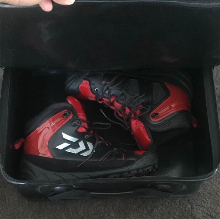 ダイワ Daiwa スパイクシューズ シューズボックス 美品