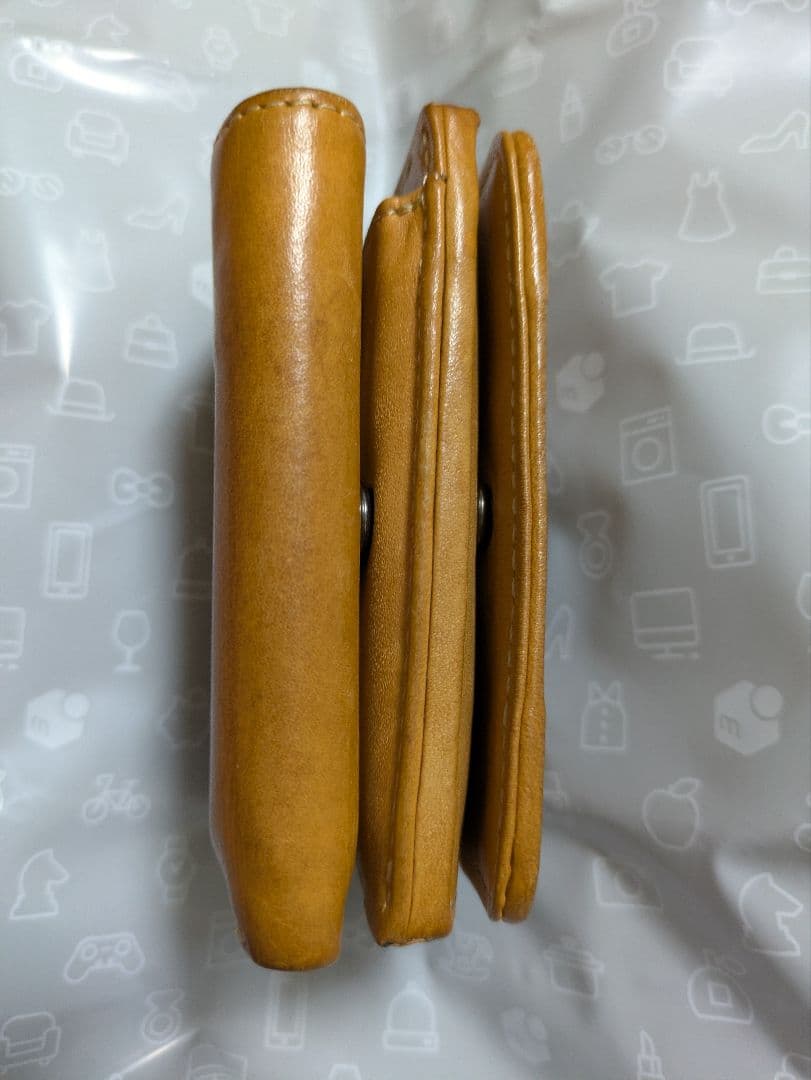 ミハラヤスヒロ　三つ折り財布