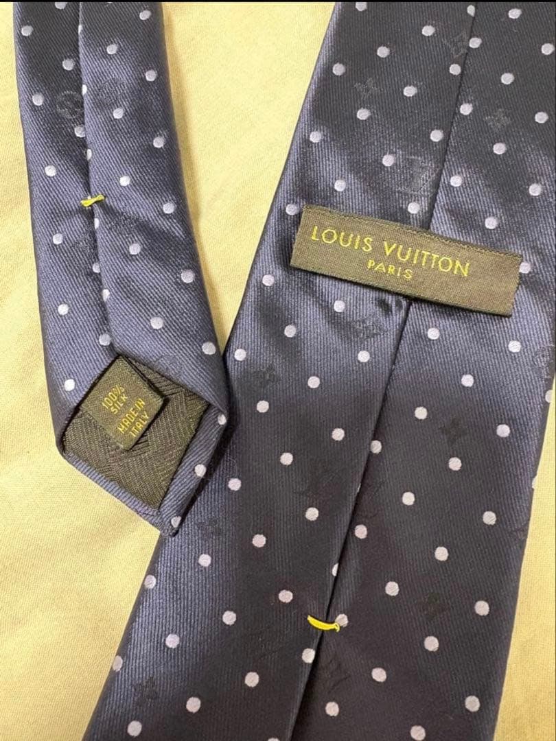 Louis Vuitton ネクタイ ドット柄 ネイビー