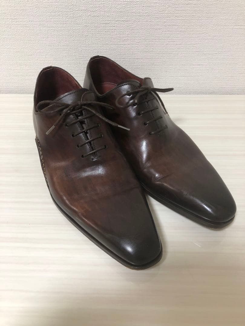 m*a様 MAGNANNI 13232 オパンケ レザーホールカットドレスシュー