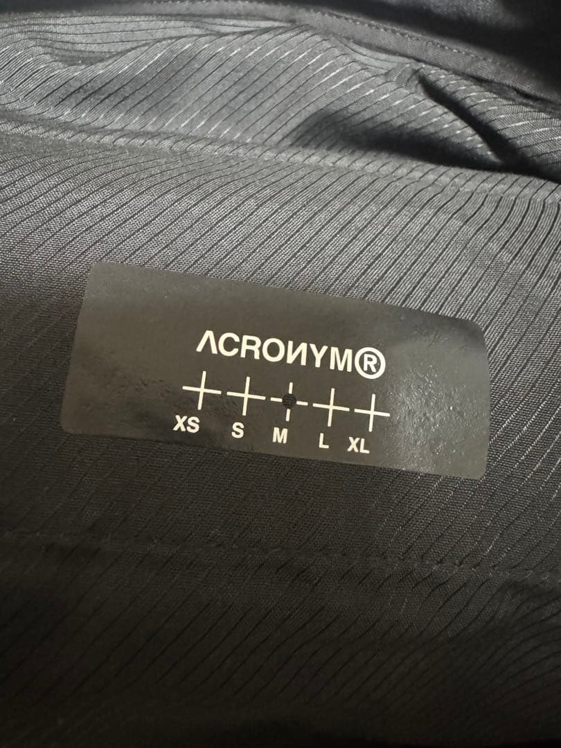 Acronym アクロニウム P30AL-DS サイズM