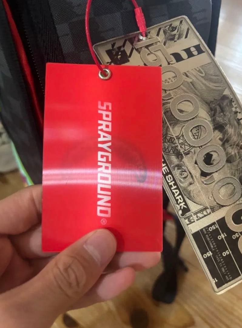 SPRAYGROUNDシャークデザインリュック