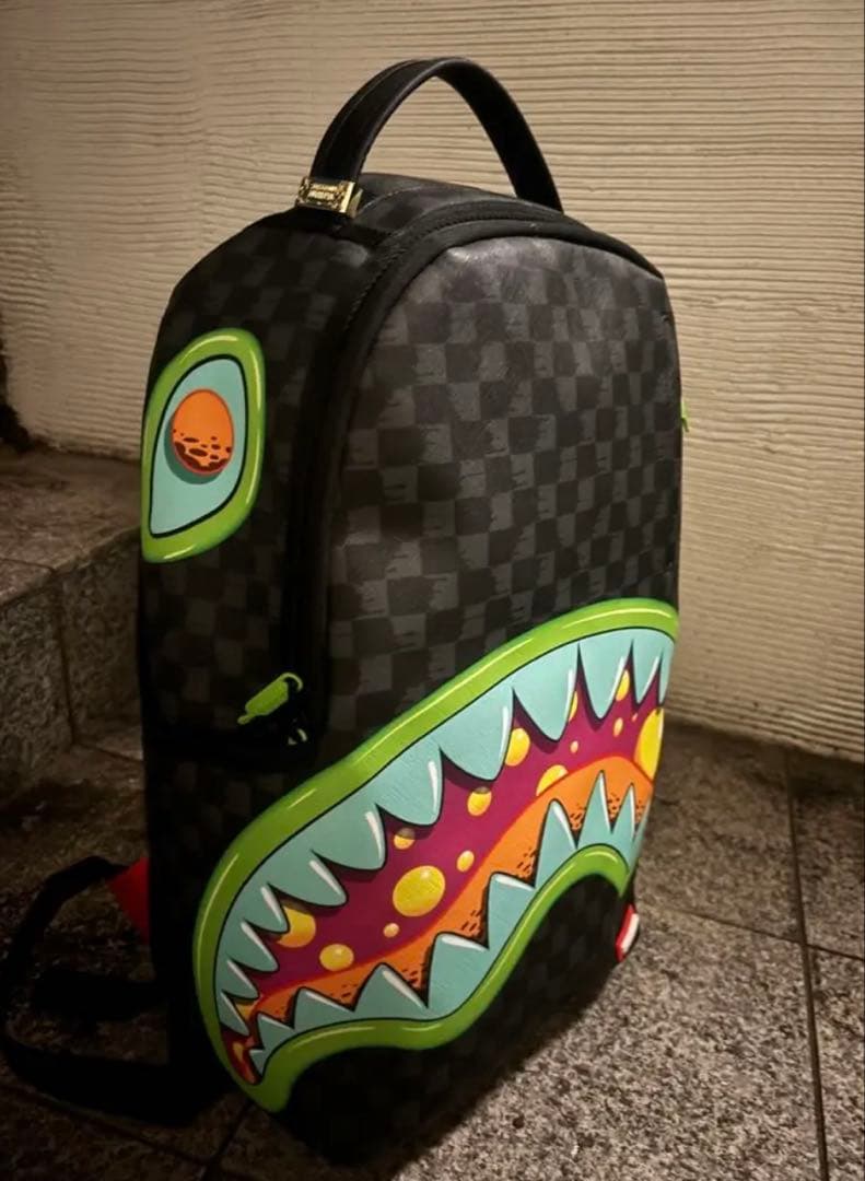 SPRAYGROUNDシャークデザインリュック