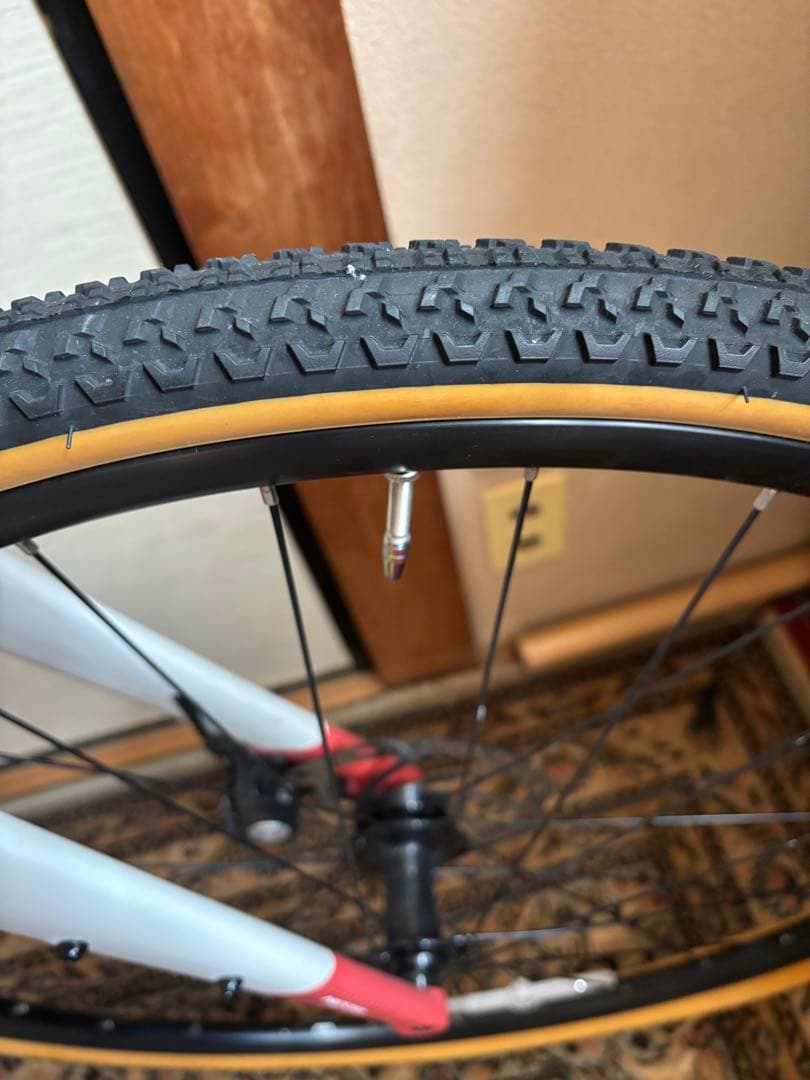 ネスト　ガベル　グラベルロードバイク　新古車同様