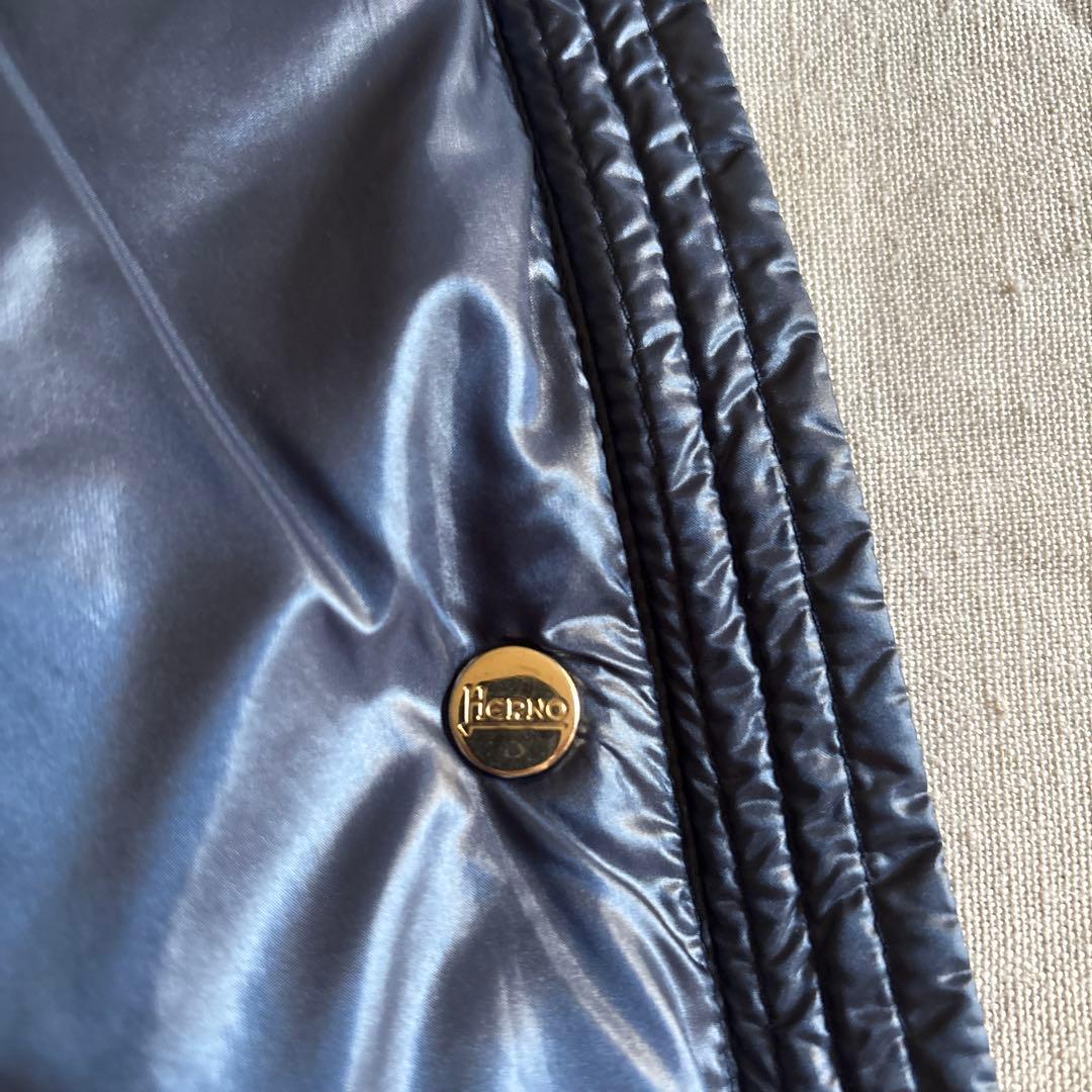 ヘルノ　ネイビーダウンベスト　38