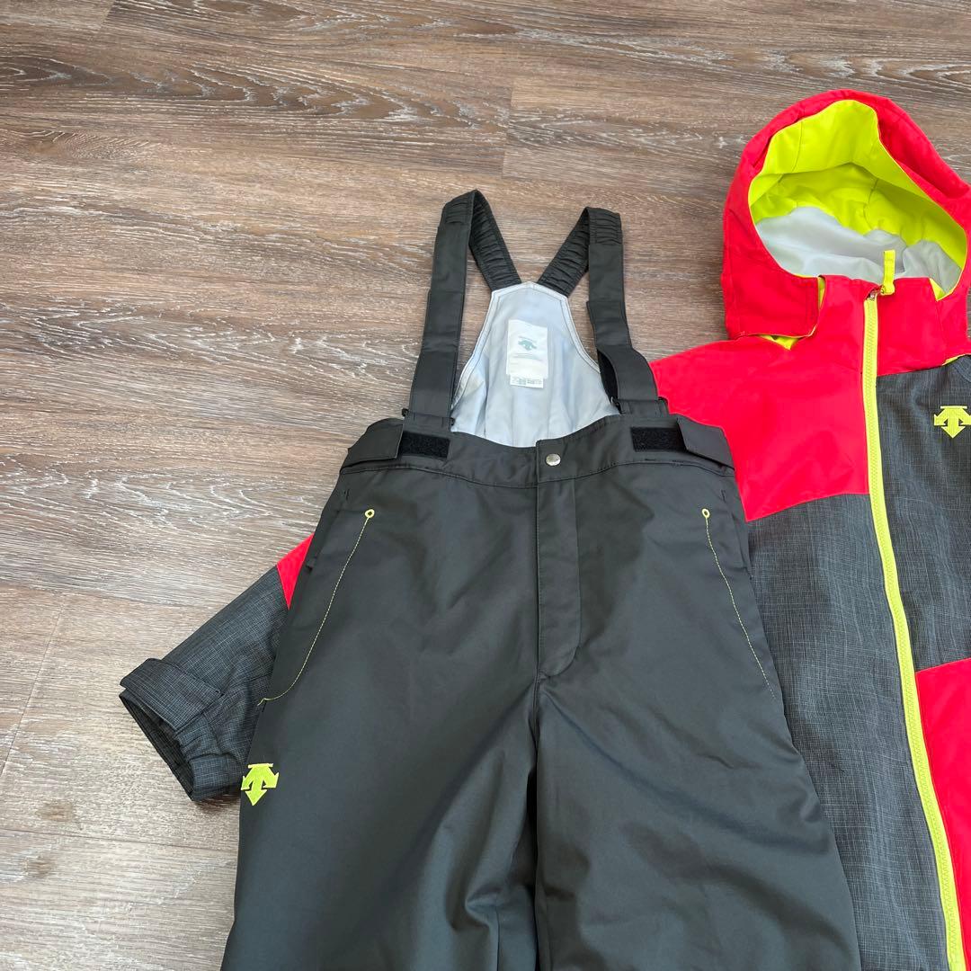 デサント　美品　　セットアップ　上下　スキーウェア　150 男の子　女の子
