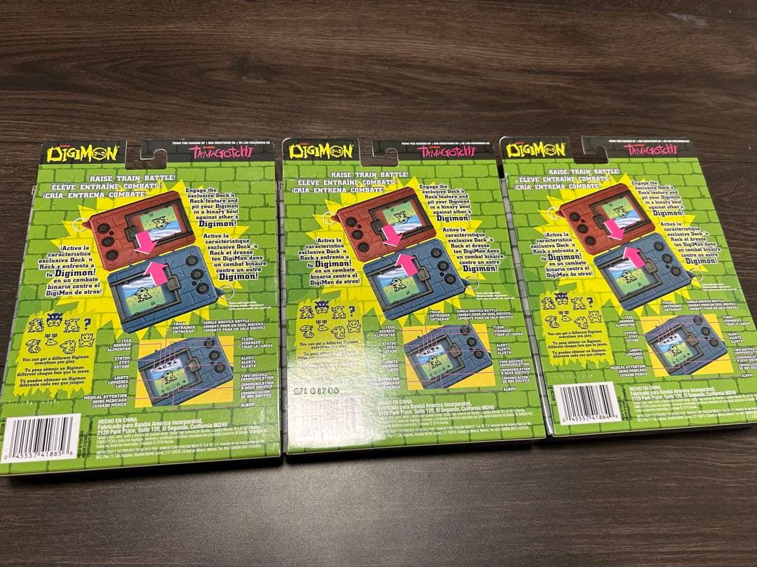 海外限定カラーデジタルモンスター