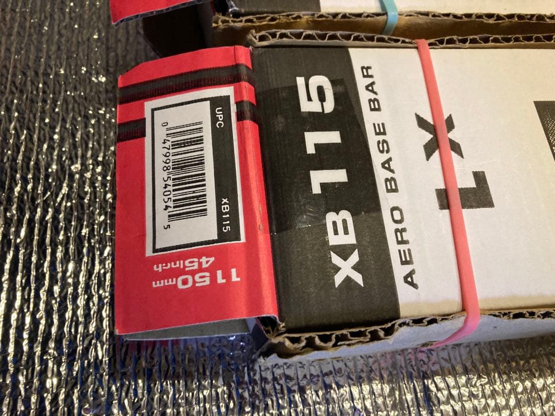 INNO ルーフキャリア ベース アクア NHP-10 バラ売り不可です