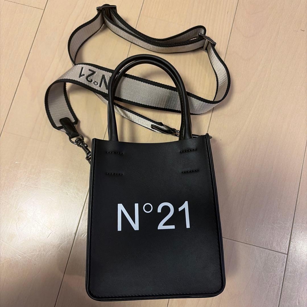 No21 ストラップ付き ミニバック