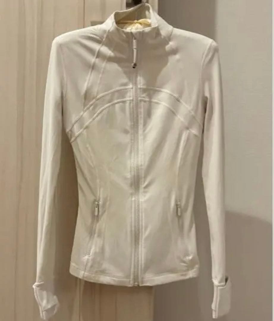 ルルレモン　ジャージ　アウター　カーディガン　ピラティス　ウィンドブレーカー