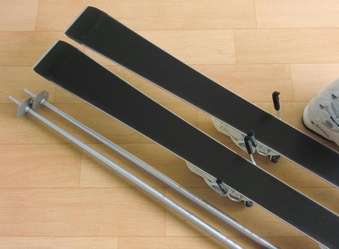 ■■送料無料■ロシニョール■女性用スキー4点セット■149/24.5■WAX済■