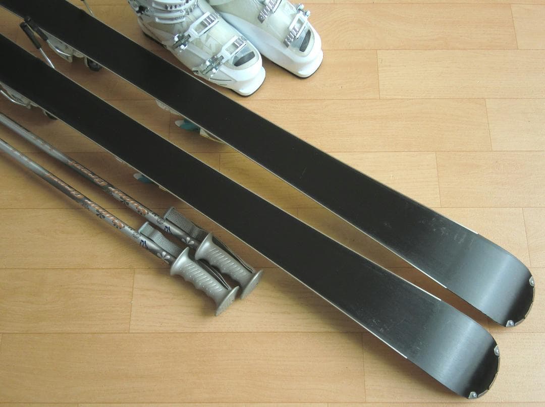 ■■送料無料■ロシニョール■女性用スキー4点セット■149/24.5■WAX済■