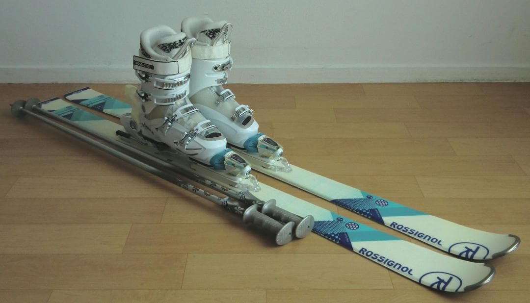 ■■送料無料■ロシニョール■女性用スキー4点セット■149/24.5■WAX済■