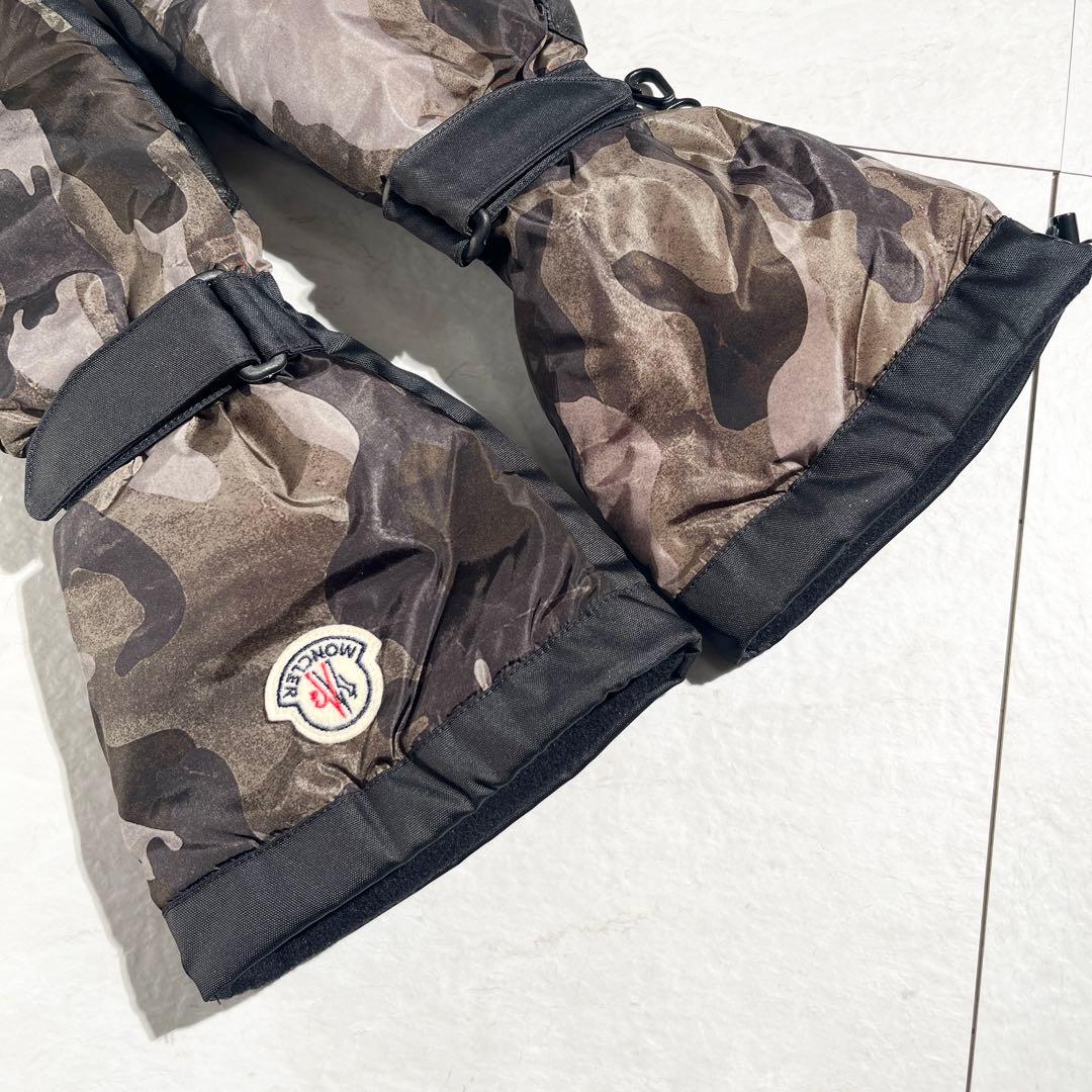 【極美品】 モンクレール 防寒 迷彩柄 手袋 グローブ Lサイズ