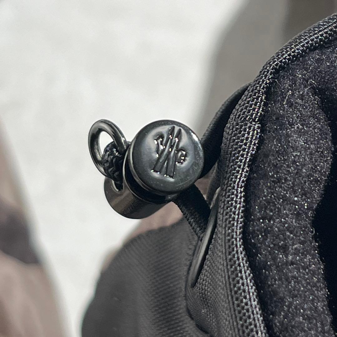 【極美品】 モンクレール 防寒 迷彩柄 手袋 グローブ Lサイズ