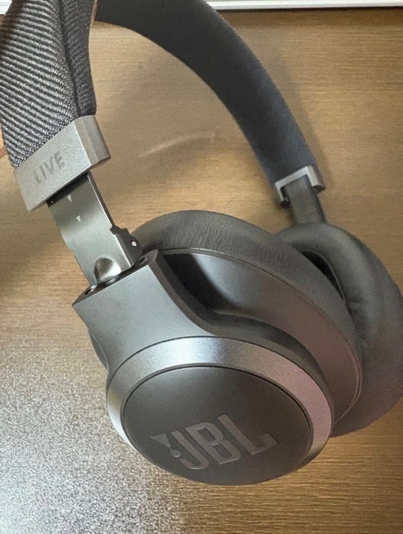 JBL LIVE ワイヤレスヘッドホン 値下げ可
