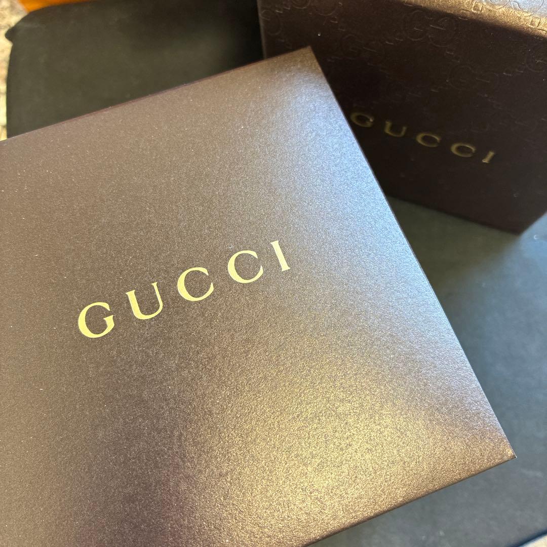 GUCCI アナログクォーツ腕時計 ブラック(電池切れ)