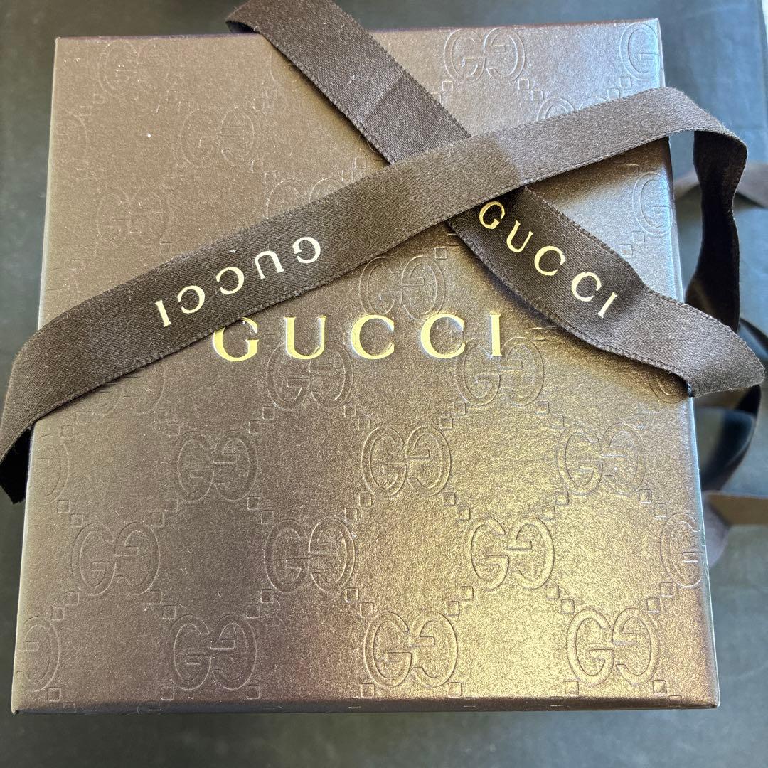 GUCCI アナログクォーツ腕時計 ブラック(電池切れ)