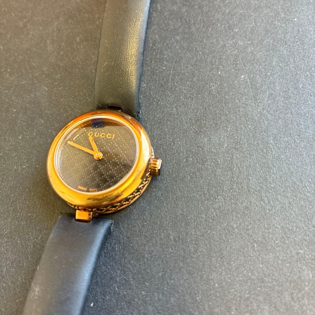 GUCCI アナログクォーツ腕時計 ブラック(電池切れ)