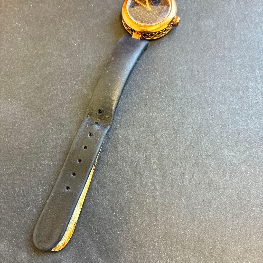 GUCCI アナログクォーツ腕時計 ブラック(電池切れ)