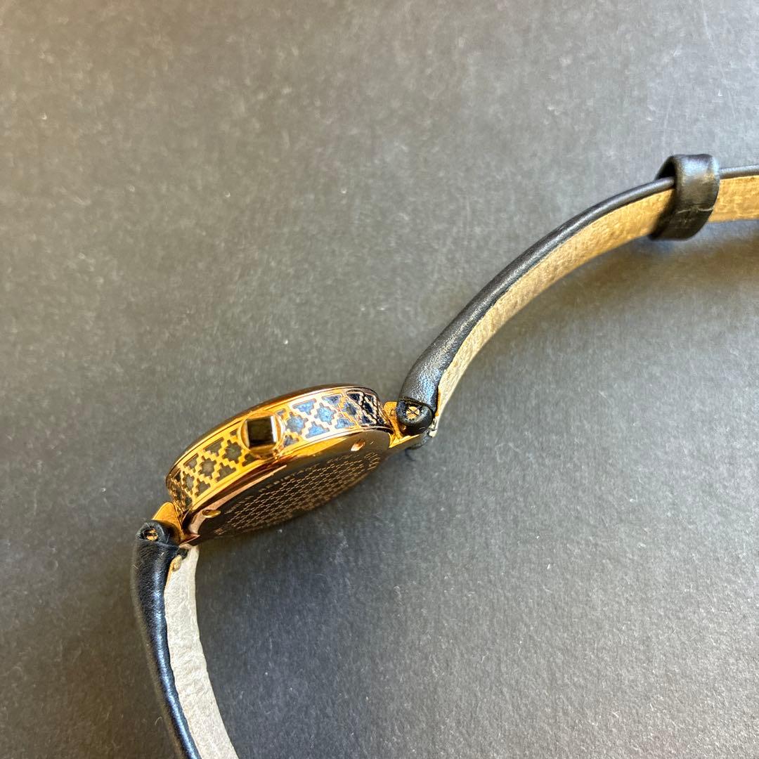 GUCCI アナログクォーツ腕時計 ブラック(電池切れ)