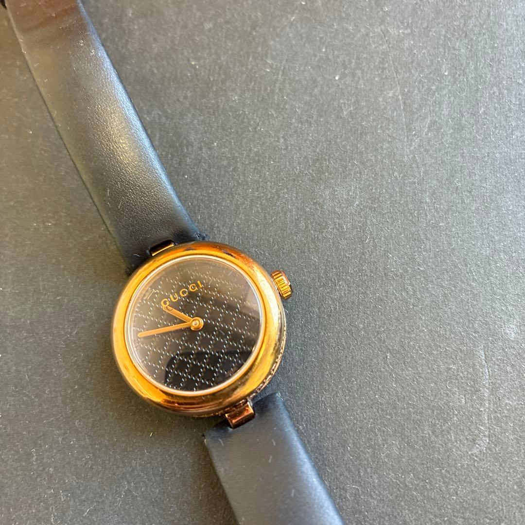 GUCCI アナログクォーツ腕時計 ブラック(電池切れ)