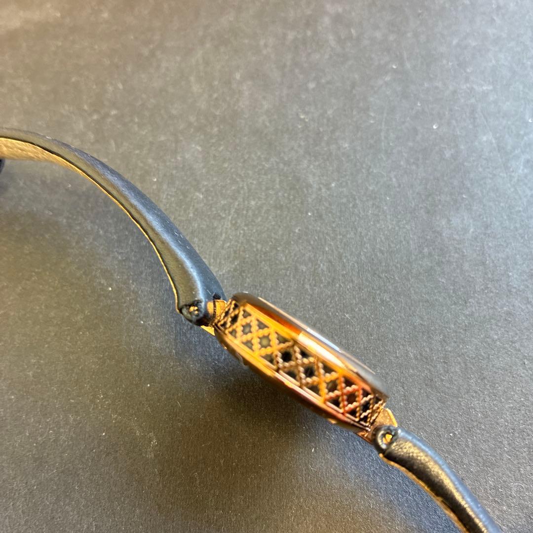 GUCCI アナログクォーツ腕時計 ブラック(電池切れ)