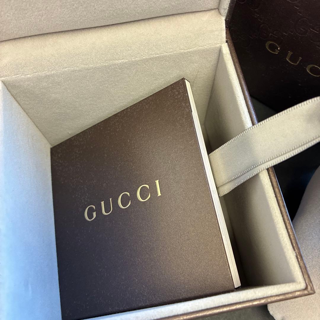 GUCCI アナログクォーツ腕時計 ブラック(電池切れ)