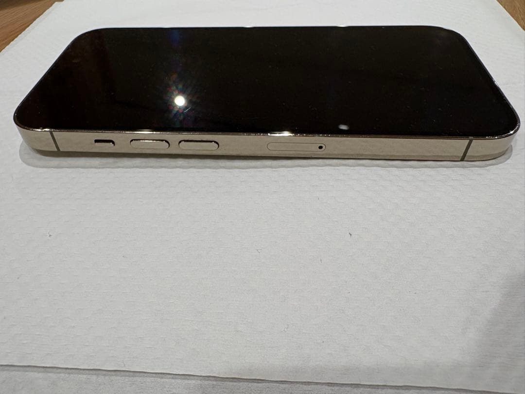 背面割れ iPhone 14 Pro 128GB ゴールド 本体