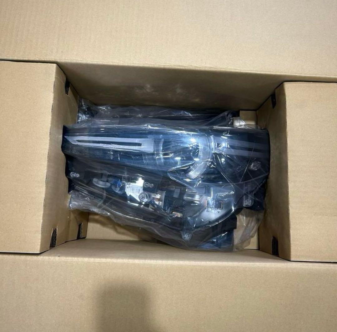 マツダ　CX-8 左ヘッドライト