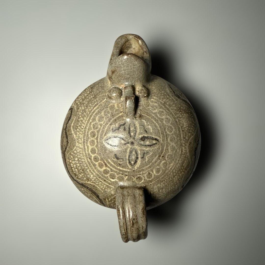 李朝　粉青沙器水滴　象嵌　印花　灰釉薬　朝鮮美術　珍品　古美術　李朝コレクター