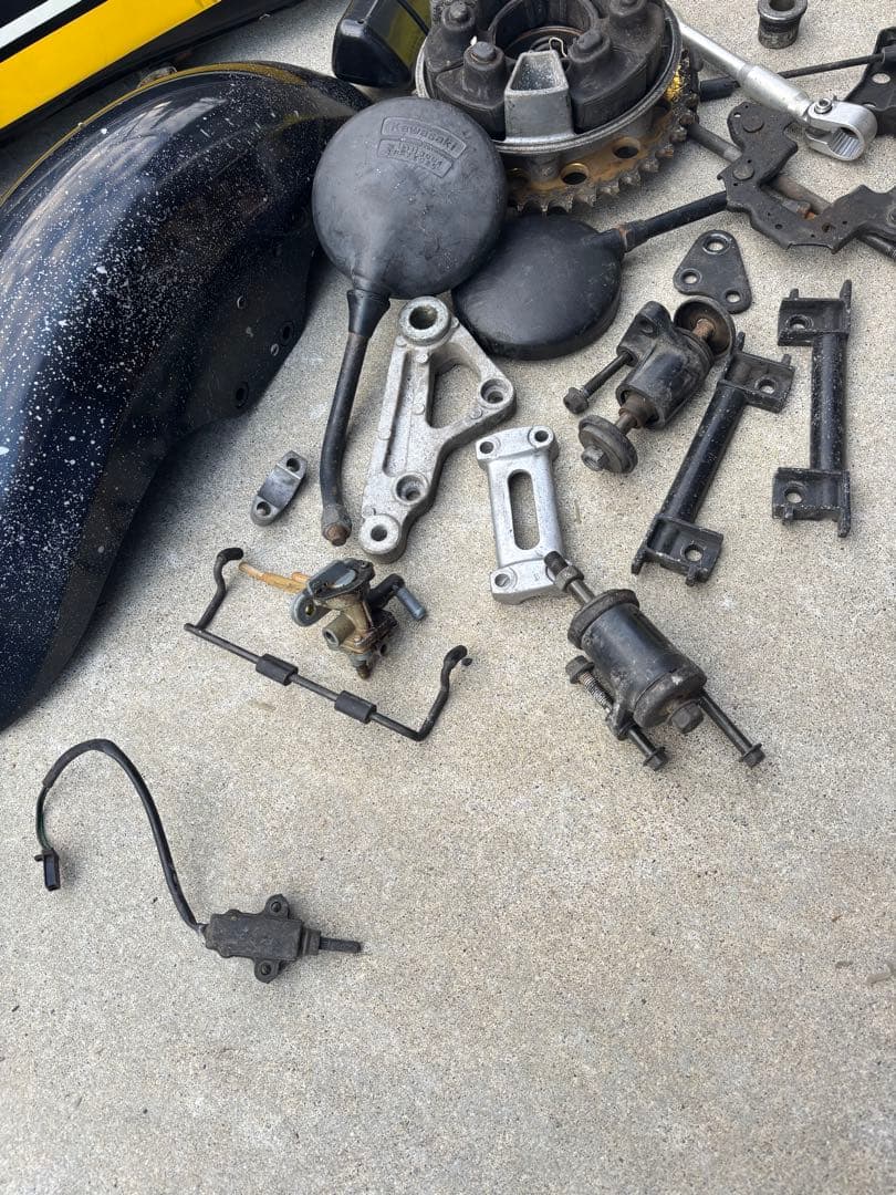 ゼファー　750 多分rs タンク　z2テールカウル　フェンダー