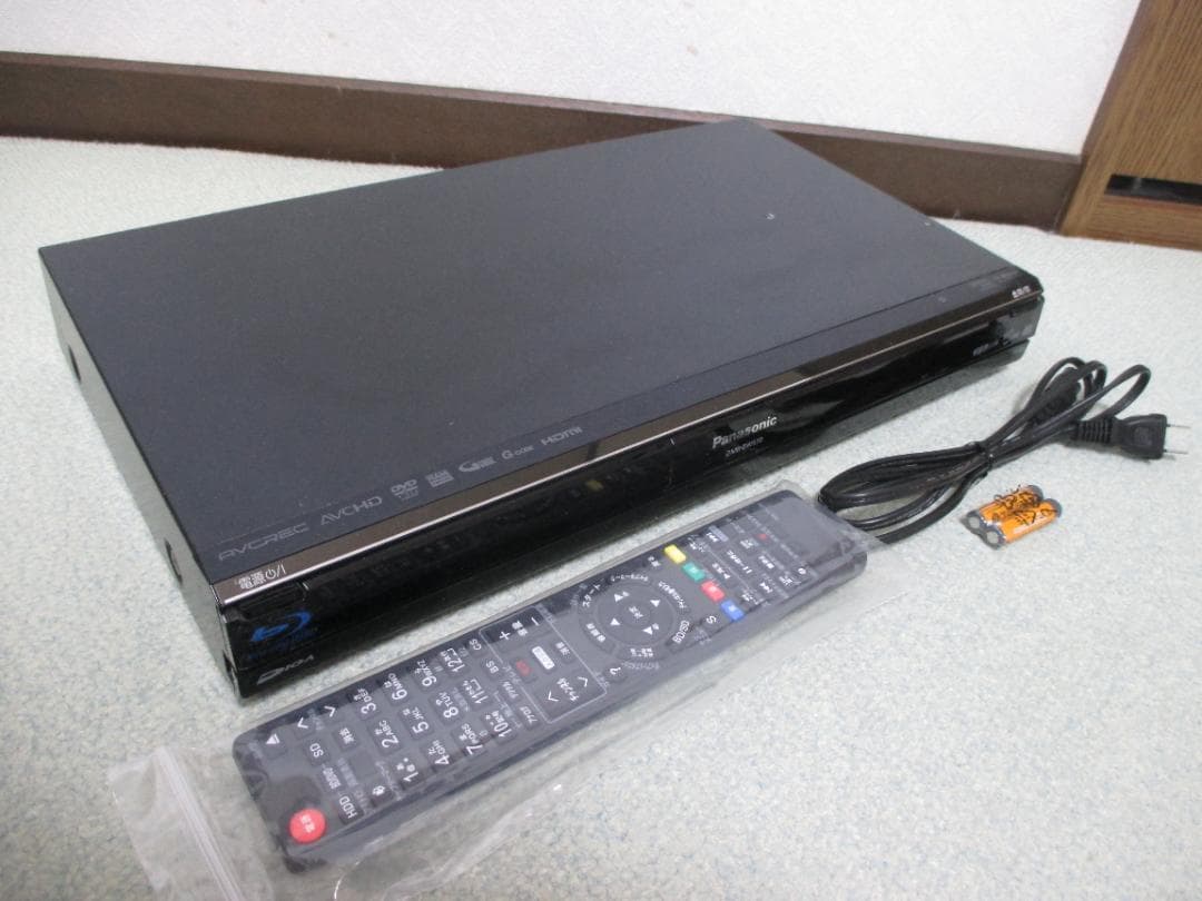動作良好☆パナソニック 2番組同時録画 ブルーレイレコーダー DMR-BW570
