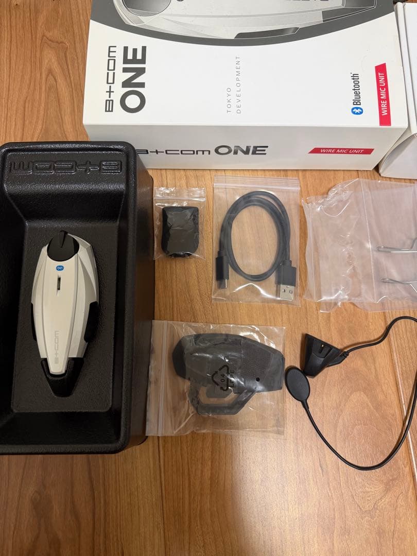 B+COM ONE ワイヤーマイクユニット　希少ホワイトリミテッド