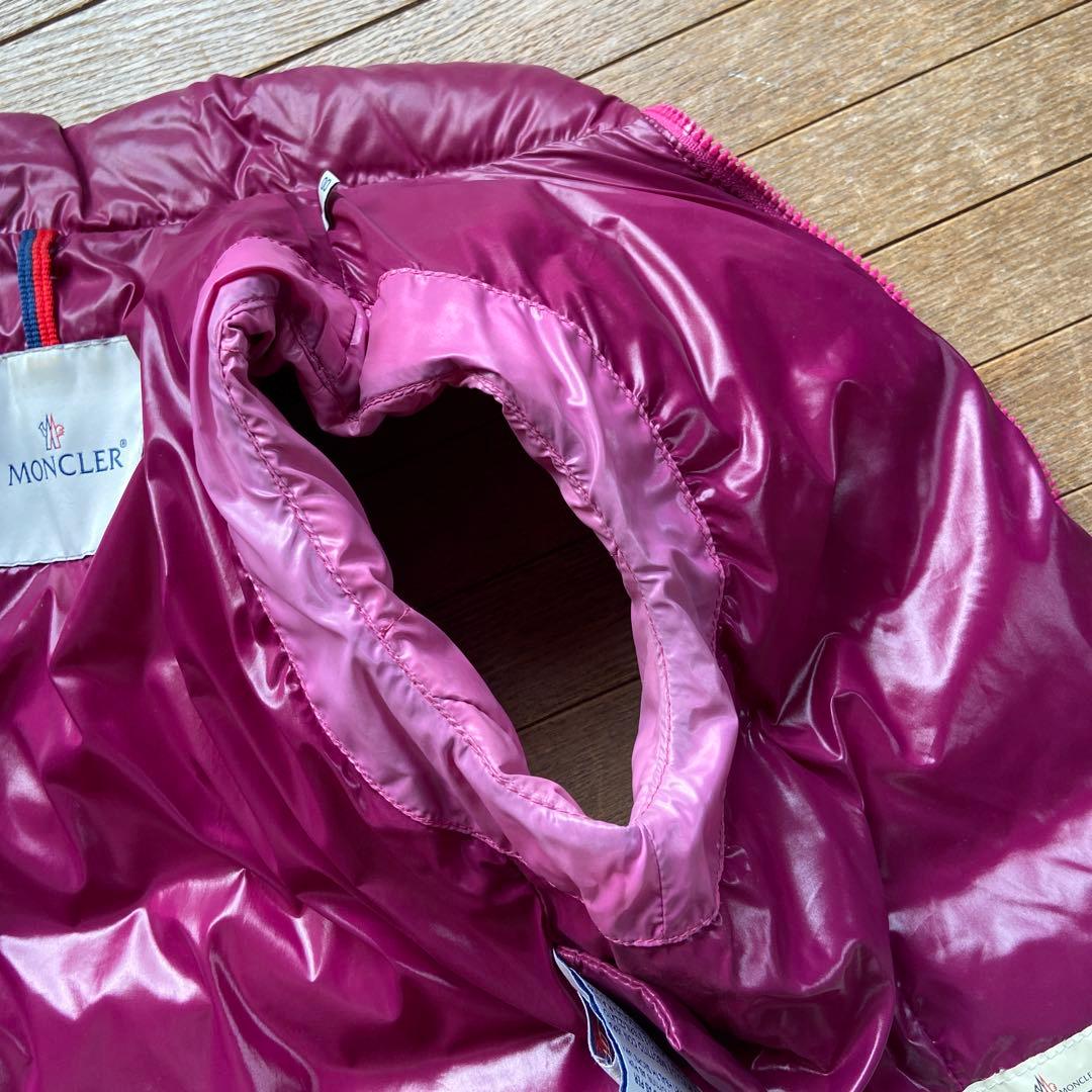 モンクレール　ベスト（全体的に色褪せあり）