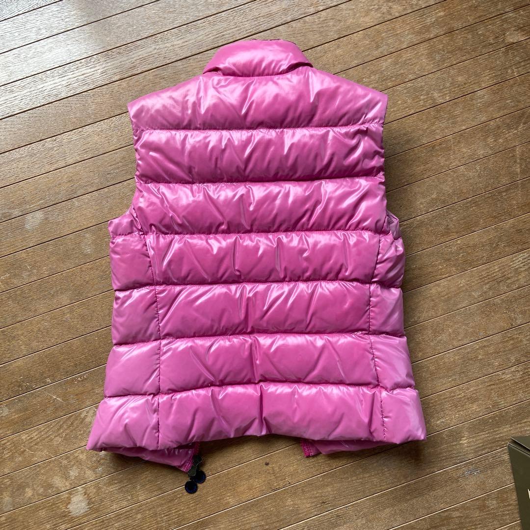 モンクレール　ベスト（全体的に色褪せあり）