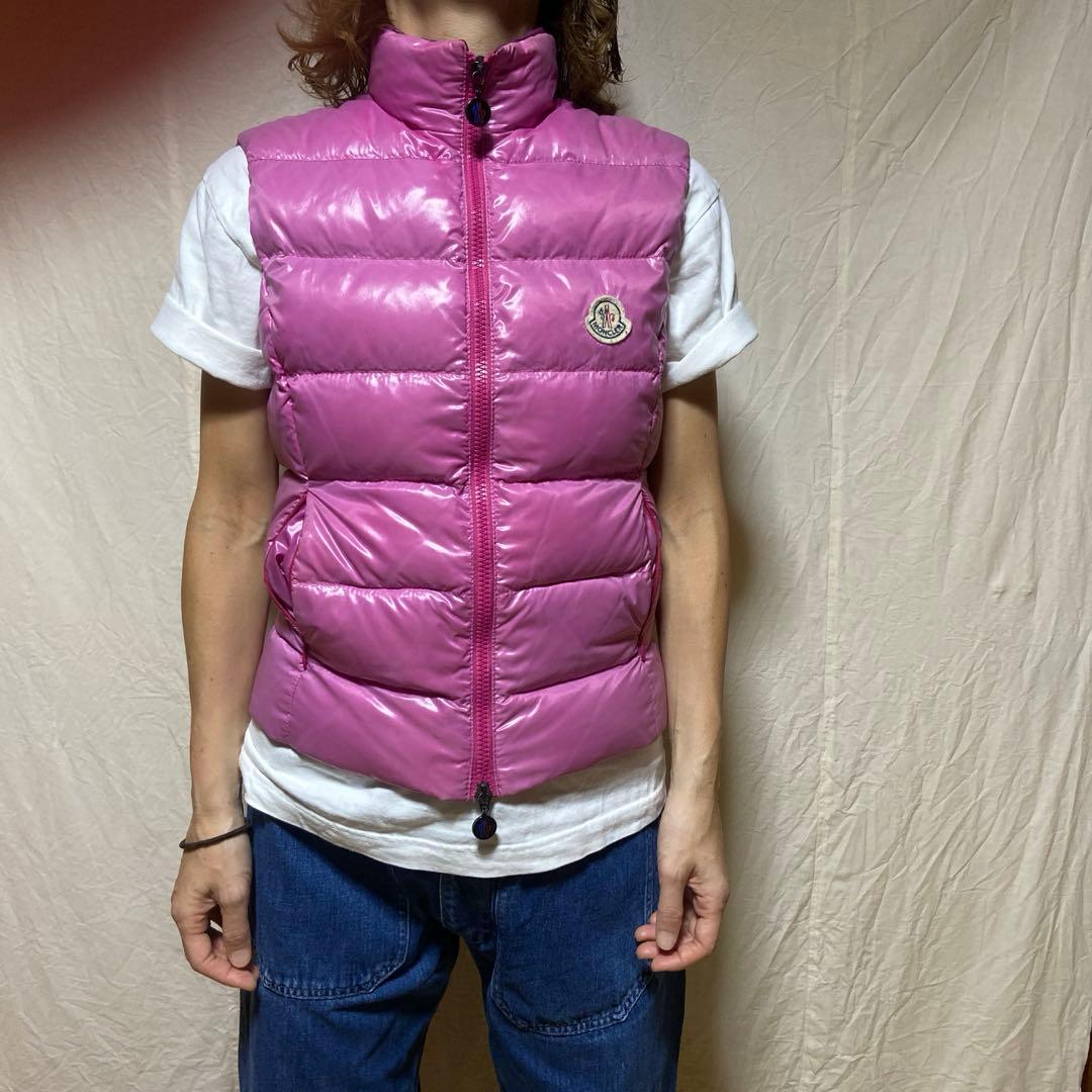 モンクレール　ベスト（全体的に色褪せあり）