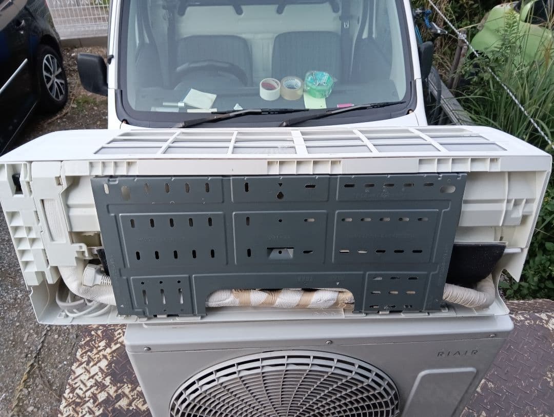 ヤマダオリジナル・ ルームエアコン 6畳用 YHAーS22N－W・2023年製