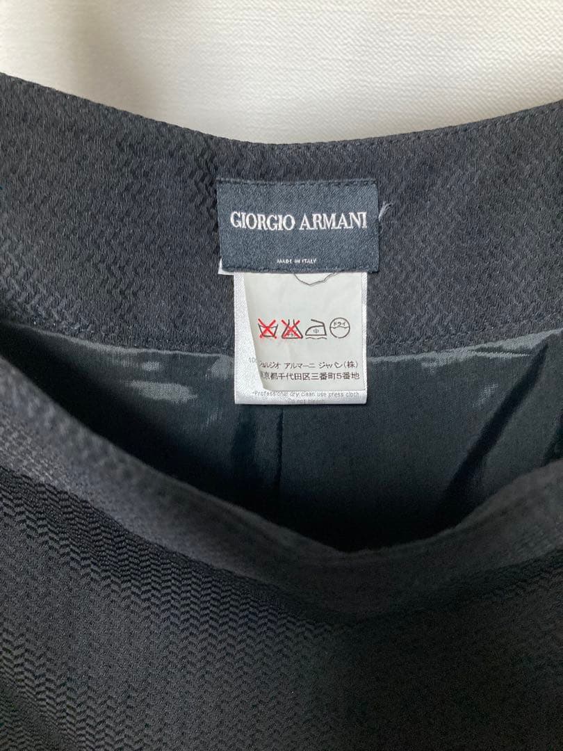 Giorgio Armani 黒ジャケット サイズ38
