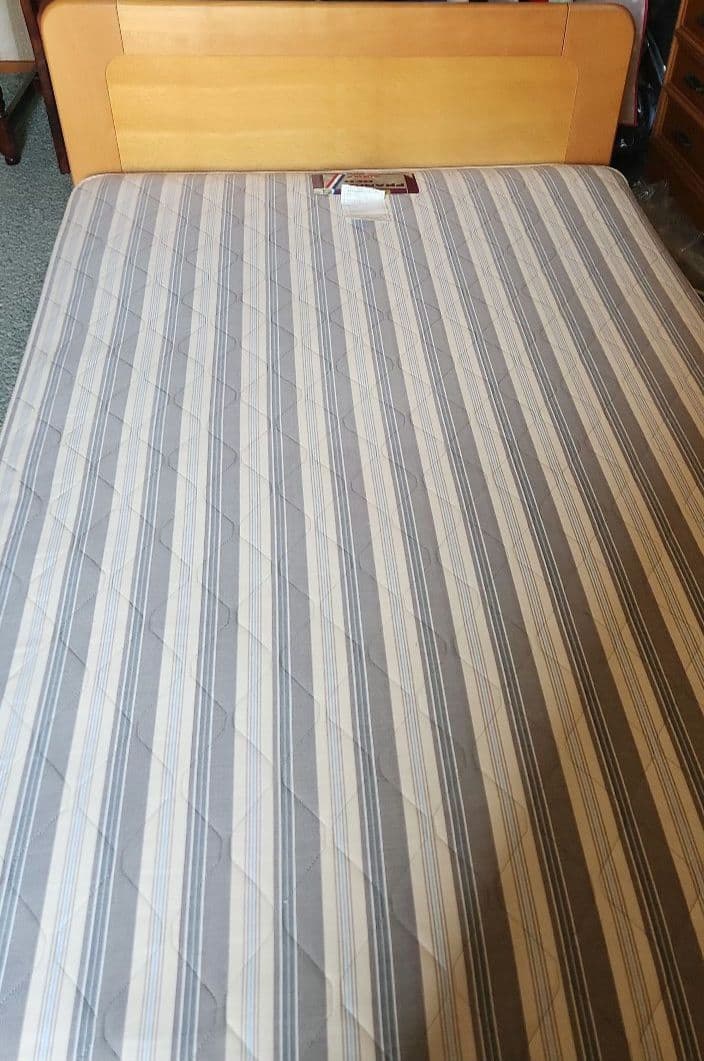 フランスベッド　セミダブル　マットレス付　木製　梱包発送たのメル便で配送