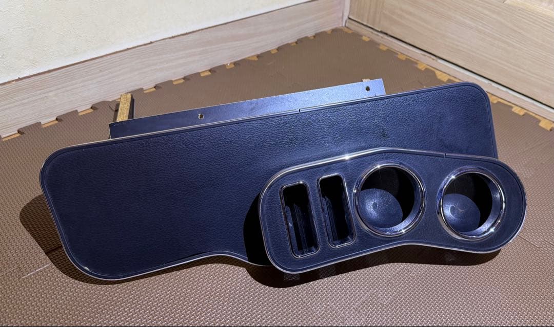 エルグランドE51 フロントテーブル ブラック