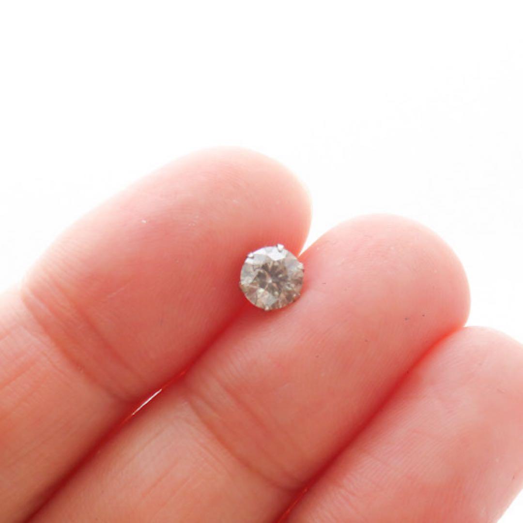 M*O様 【本物保証！】Pt900 天然ダイヤモンド 0.6ct ピアス　超お買