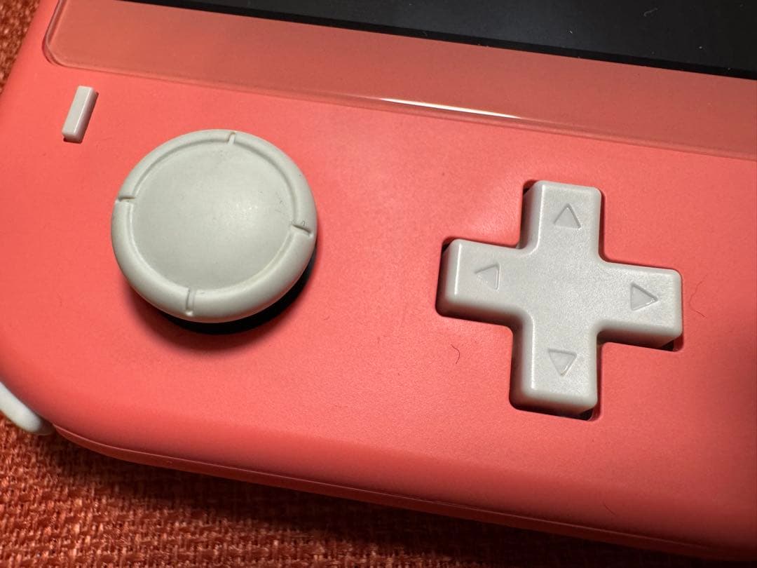 ケース付き Nintendo Switch Lite ピンク sdカード付き