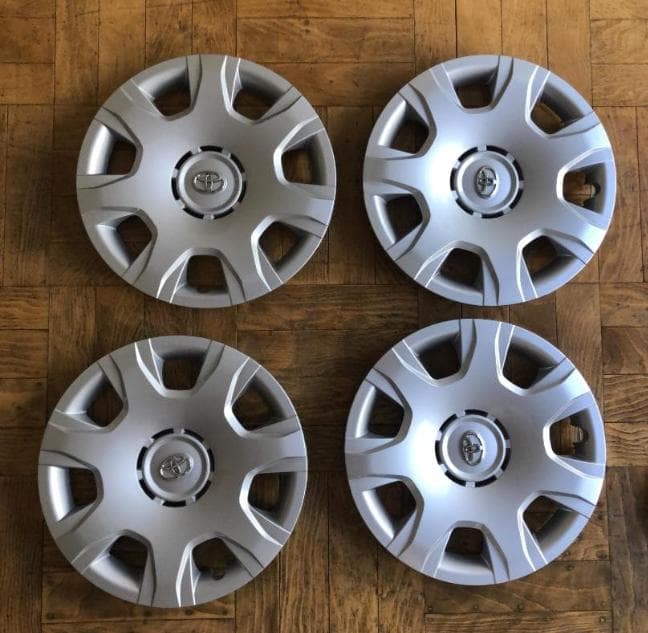 値下げ！！！！ ハイエースS-GL　新車外し　ホイール&ホイールキャップ