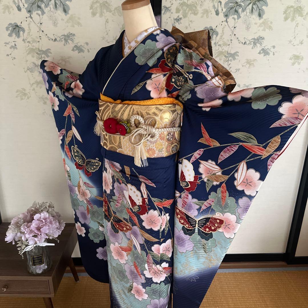 【最終価格】すっきり青地に蝶が素敵！振袖フルセット　成人式前撮り